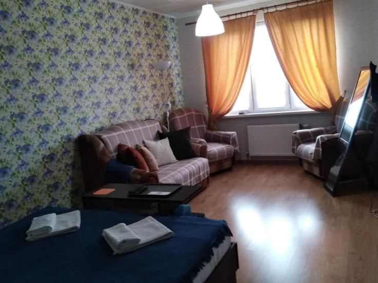 Апартаменты Уютная квартира в новом доме Боровляны-7